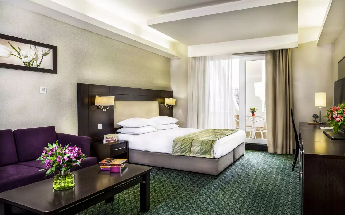 Alibaba https://cdn.alibaba.ir/ostorage/hotel-accommodation-images/687e217dac13a7ed0d855add_رویال دوتخته.webp
